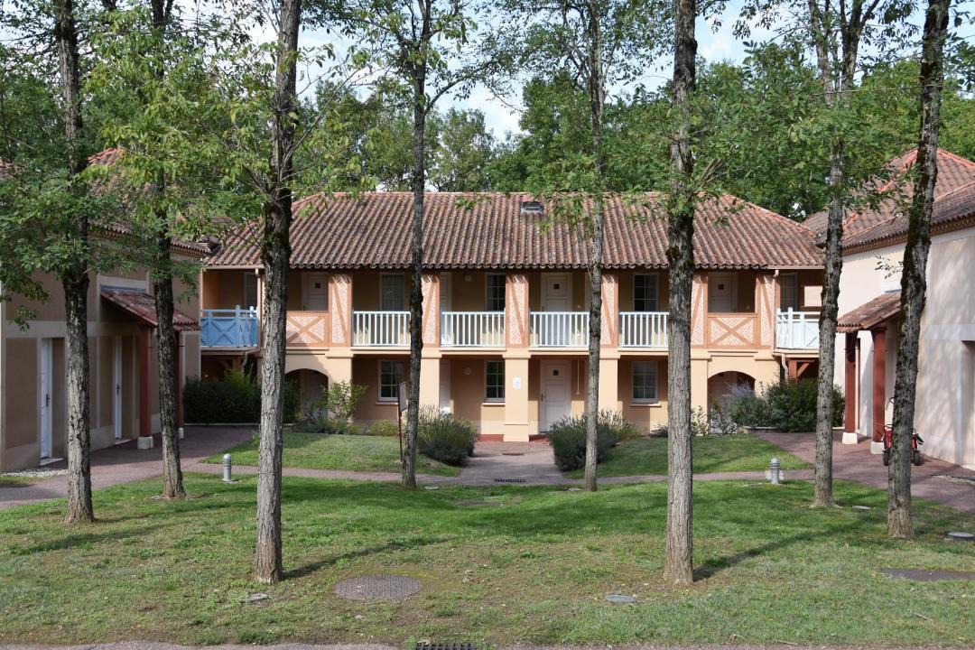 Photo of Buildings in Monflanquin