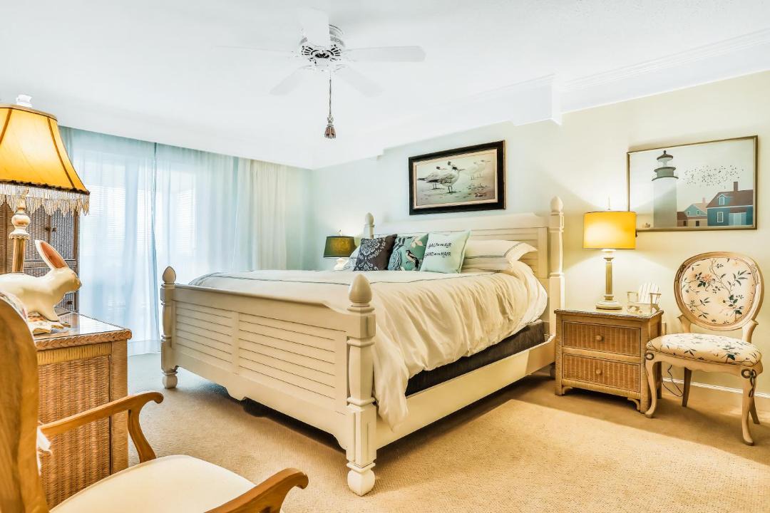 Photo of Bedroom in Longboat Key