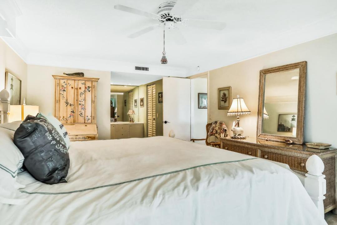 Photo of Bedroom in Longboat Key