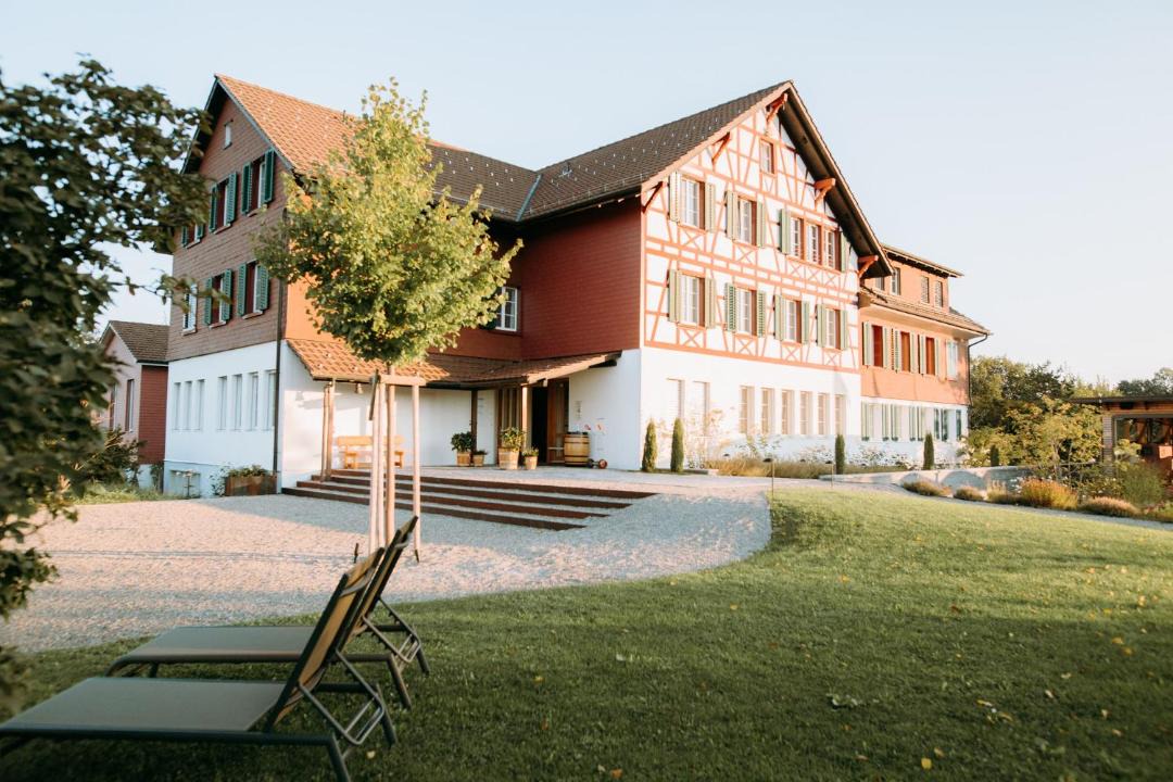 Photo of Others in Pfaffikon District