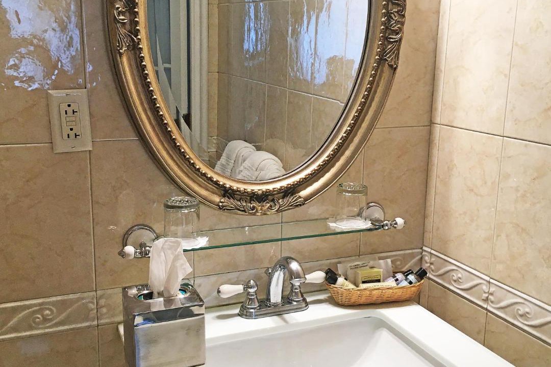 Photo of Bathroom in Washington Square West