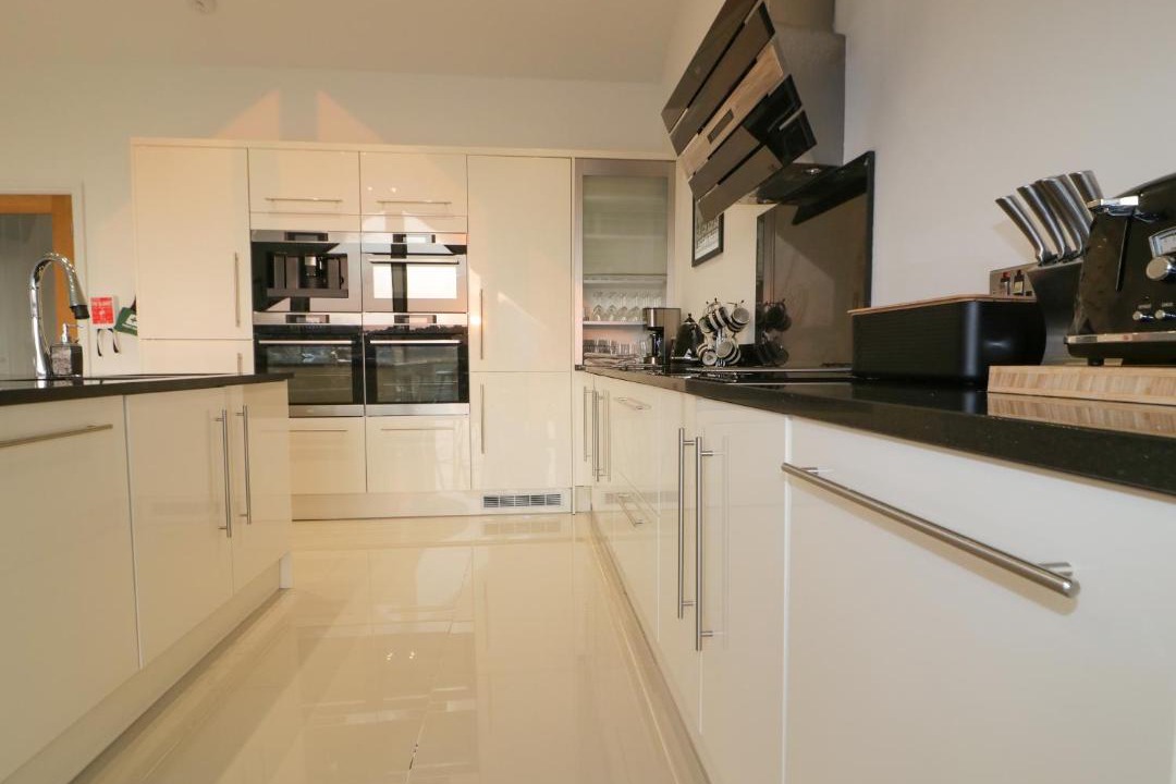 Photo of Kitchen in Lostwithiel
