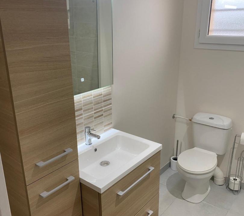 Photo of Bathroom in Saint-Aignan