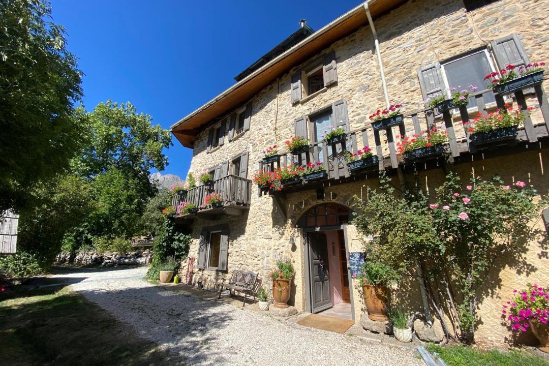 Photo of Buildings in Meolans-Revel