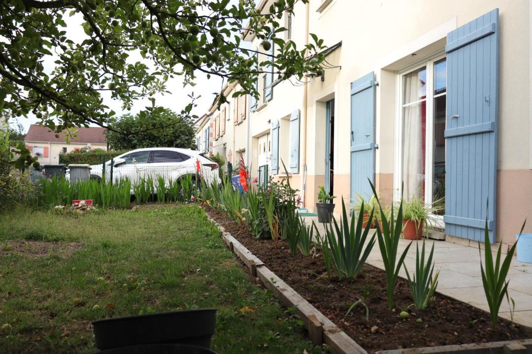 Photo of Others in Plessis-le-Roi