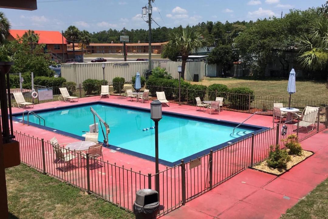 Photo of Others in Perry