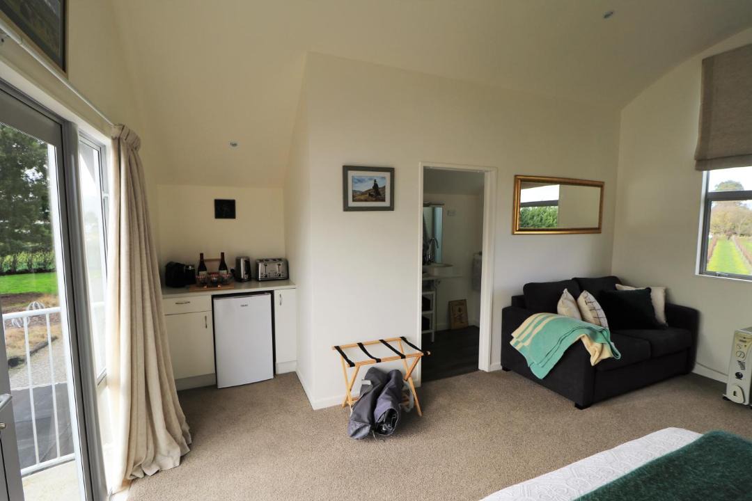 Photo of Others in Opaki