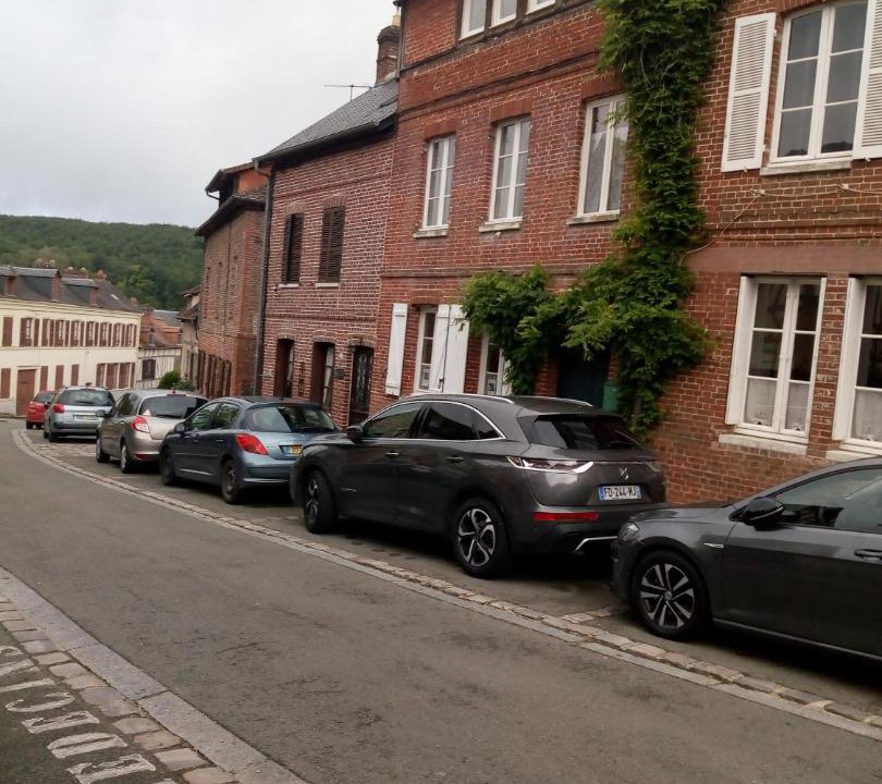 Photo of Buildings in Lyons-la-Foret