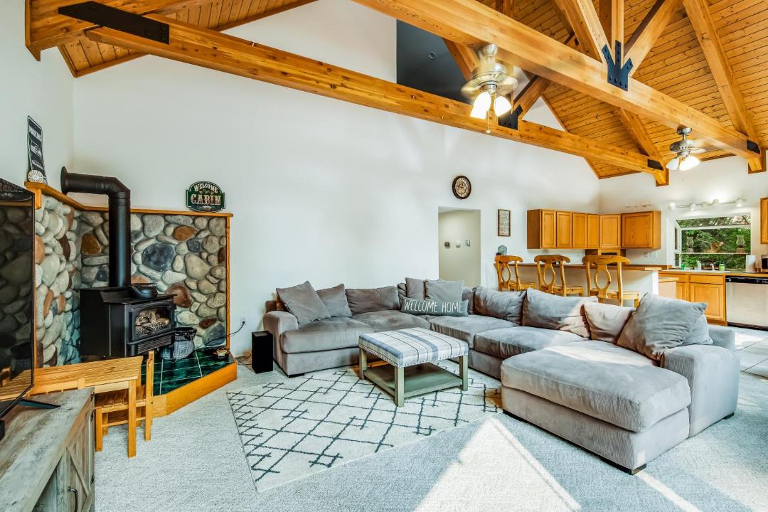 Photo of Livingroom in Roslyn Ridge