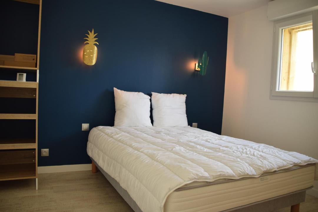 Photo of Bedroom in Ploudalmezeau