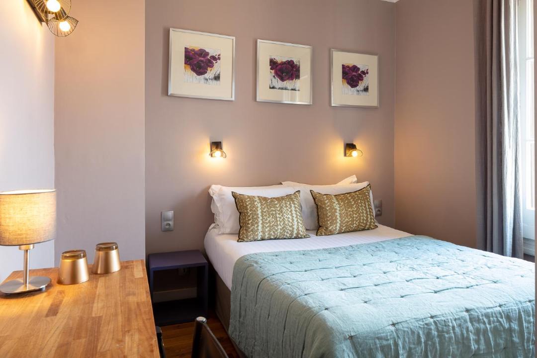 Photo of Bedroom in Les Arceaux