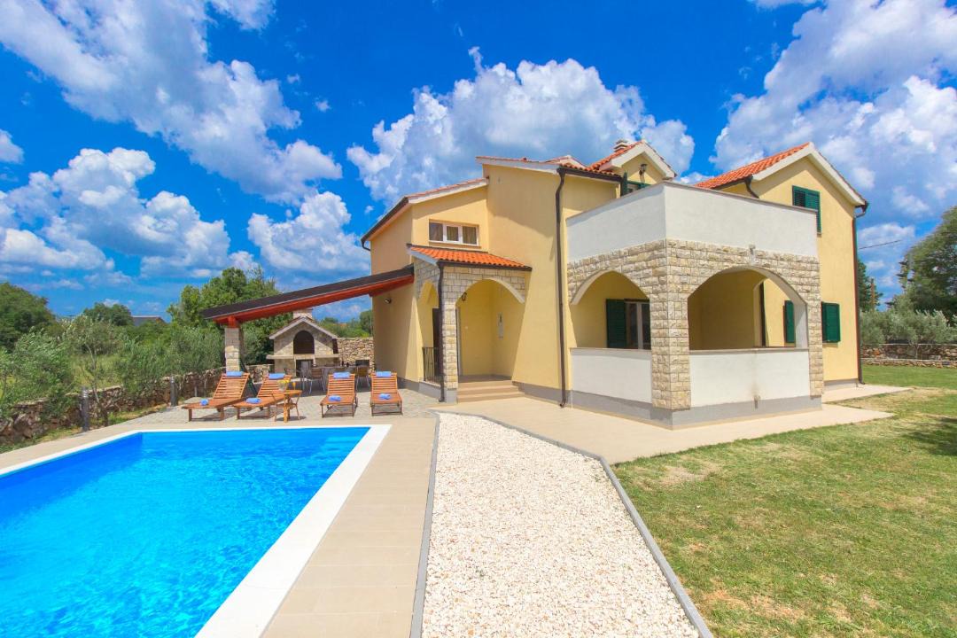 Photo of Outdoor in Bristane