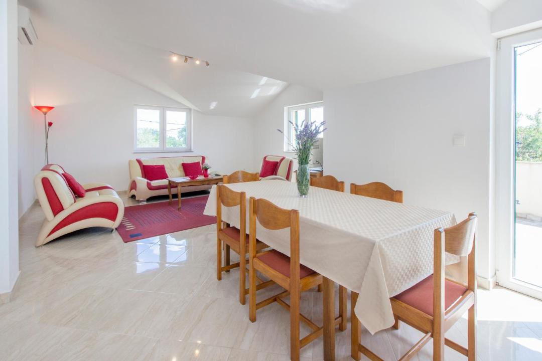 Photo of Livingroom in Bristane