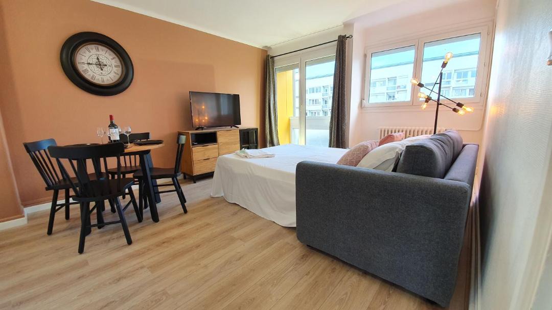 Photo of Livingroom in Calais City Center