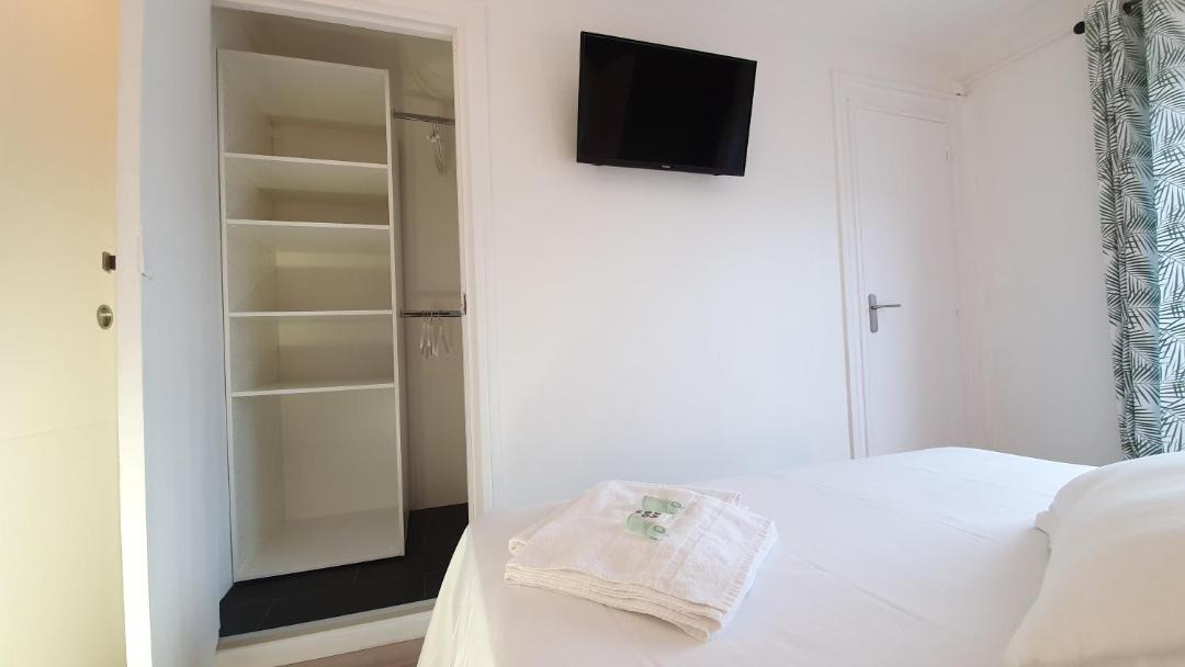 Photo of Bedroom in Calais City Center