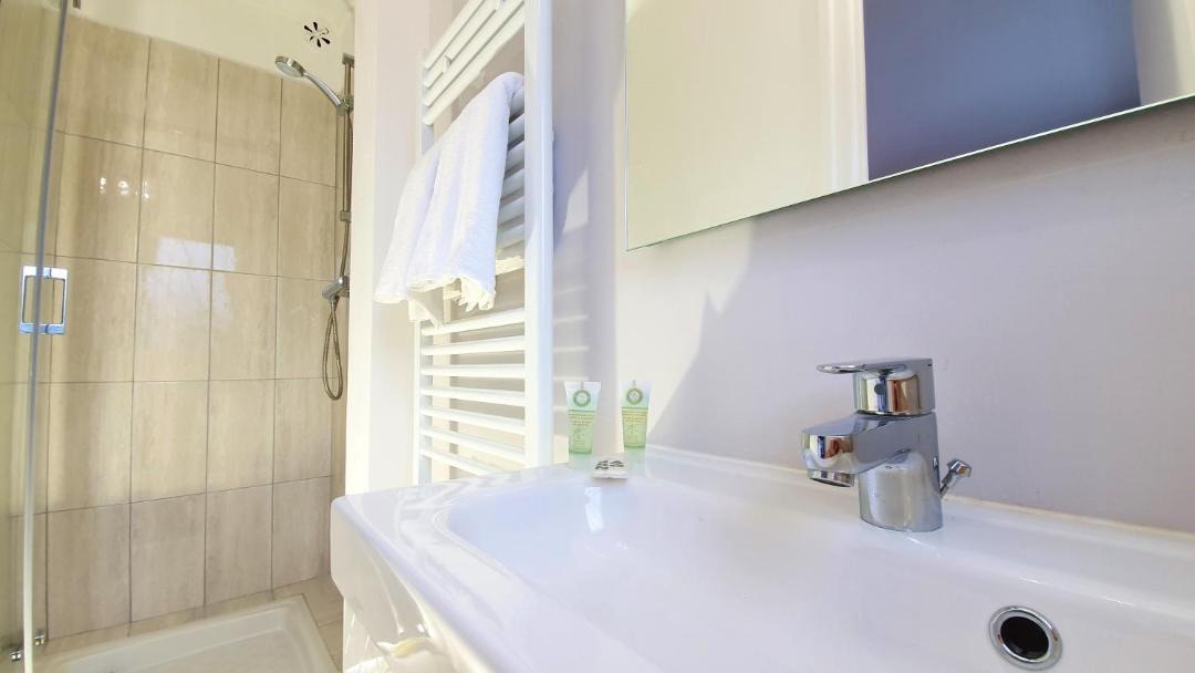 Photo of Bathroom in Calais City Center