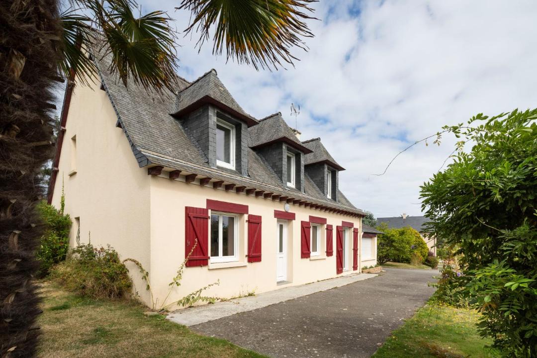 Photo of Buildings in Cancale