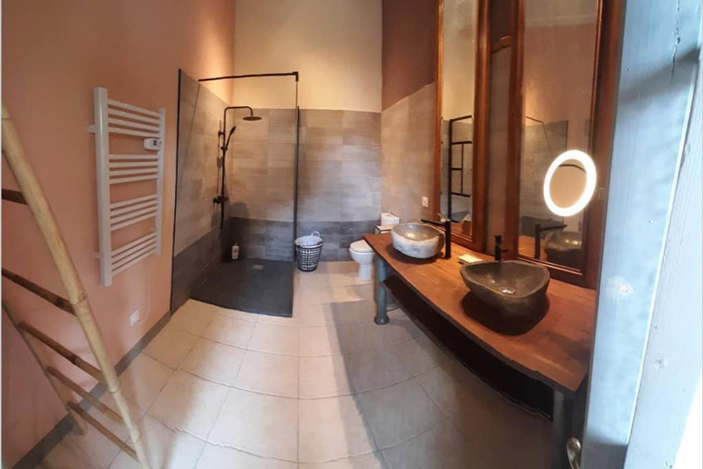 Photo of Bathroom in Moux