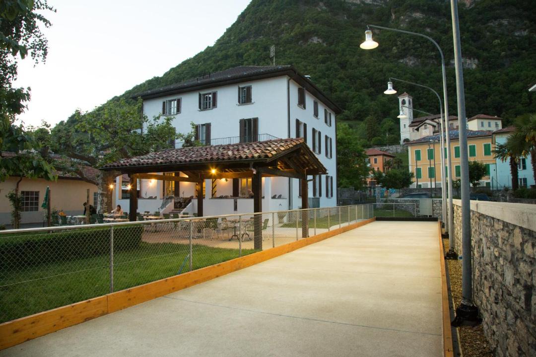 Photo of Others in Arogno