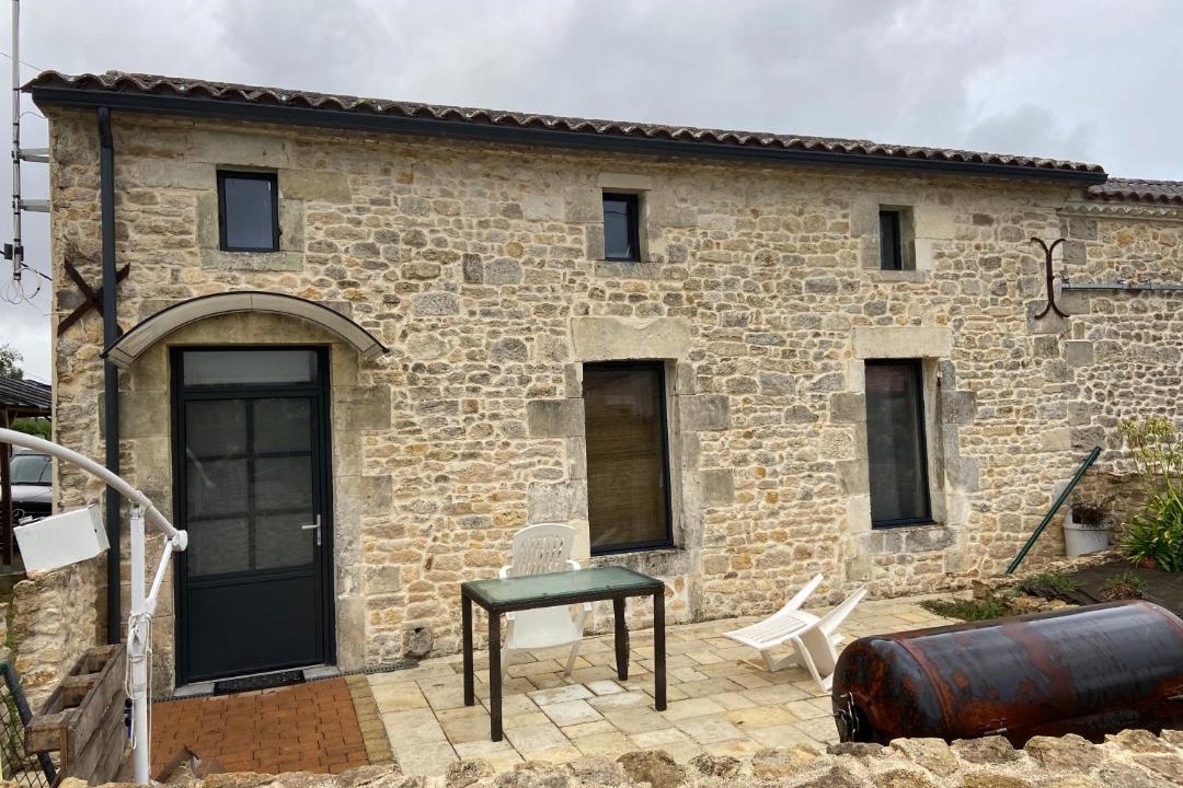 Photo of Buildings in Saint-Ciers-sur-Gironde