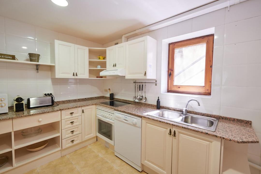 Photo of Kitchen in Pi