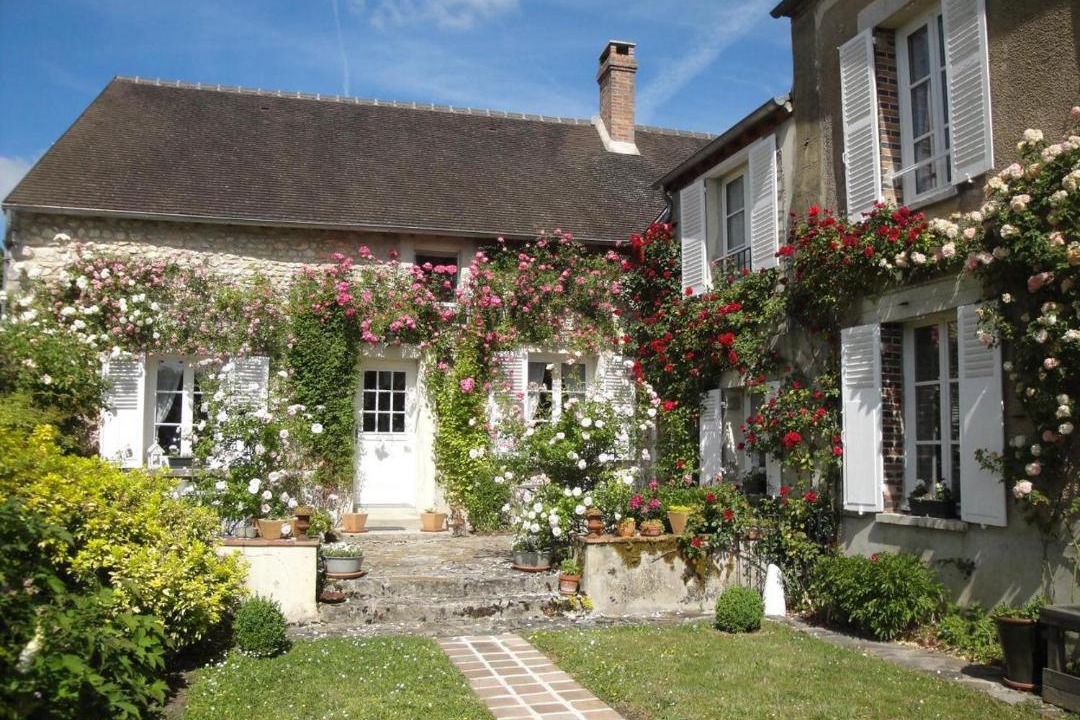 Photo of Others in Saint-Loup-de-Naud