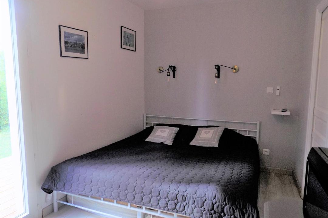 Photo of Others in Raveau