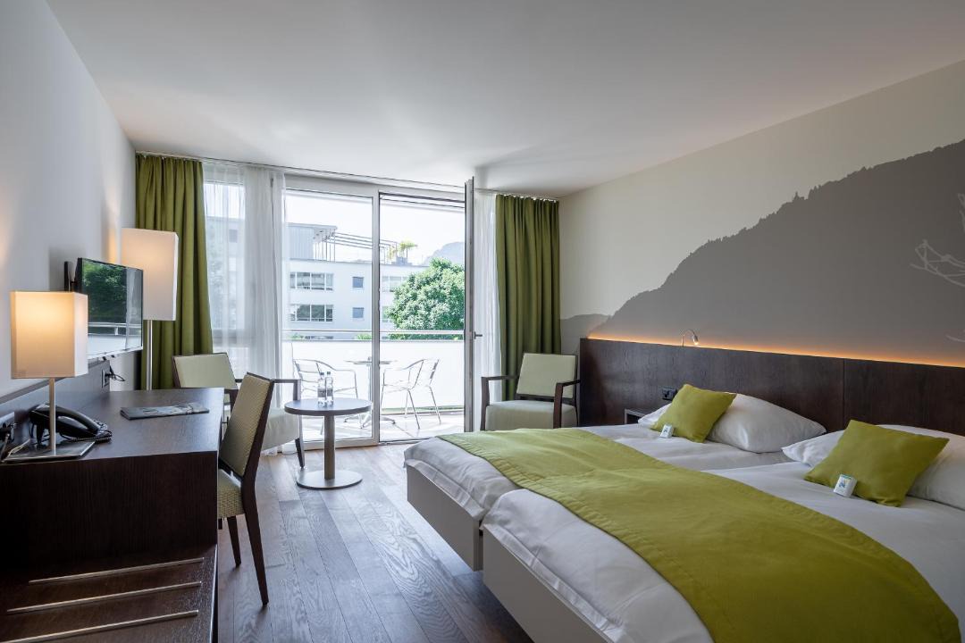 Photo of Others in Central Interlaken