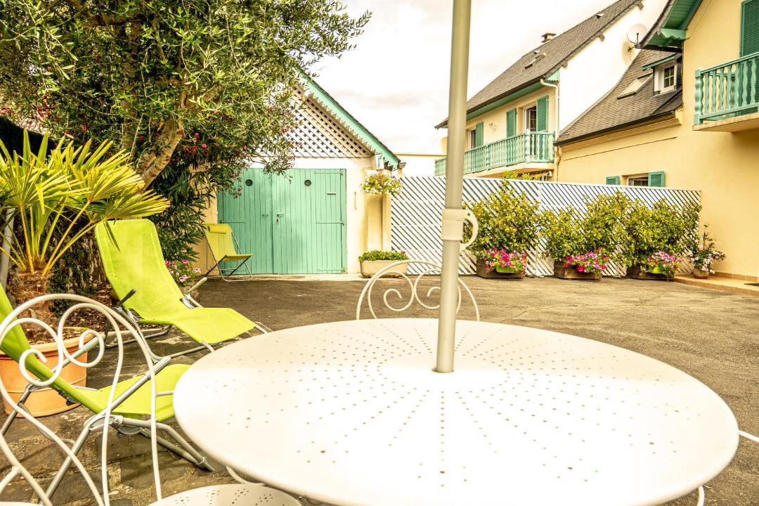 Photo of Others in Lourdes