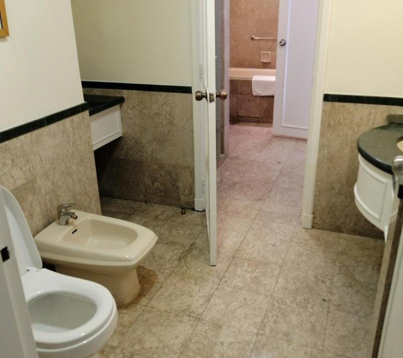 Photo of Bathroom in Imbi