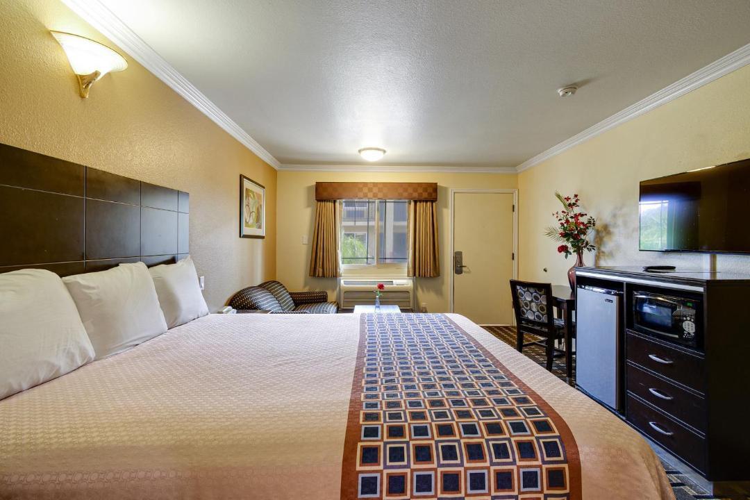 Photo of Bedroom in La Puente