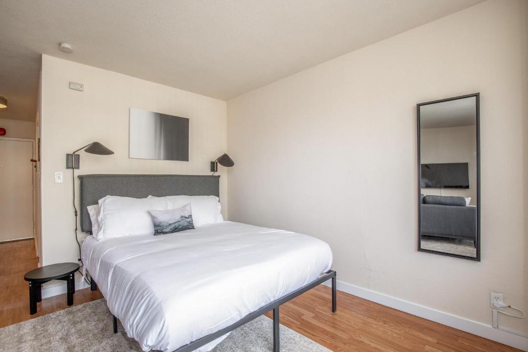 Photo of Bedroom in Downtown West