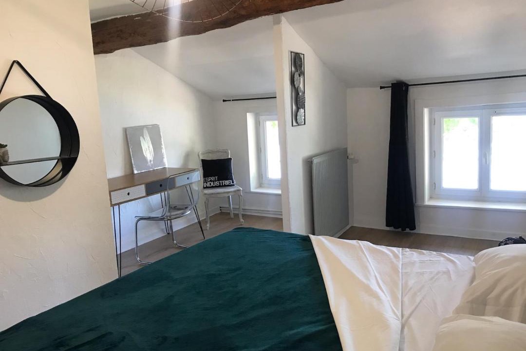 Photo of Others in Neuville-sur-Saone