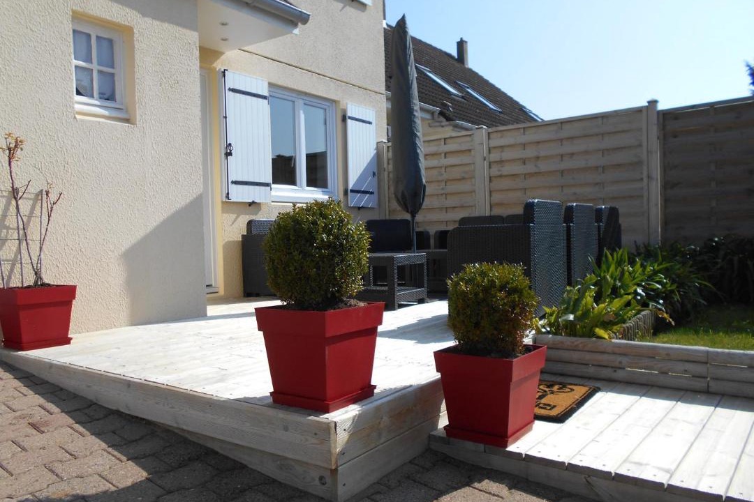 Photo of Patio Balcony in Bernieres-sur-Mer