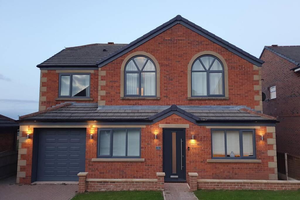 Photo of Buildings in Middlestown