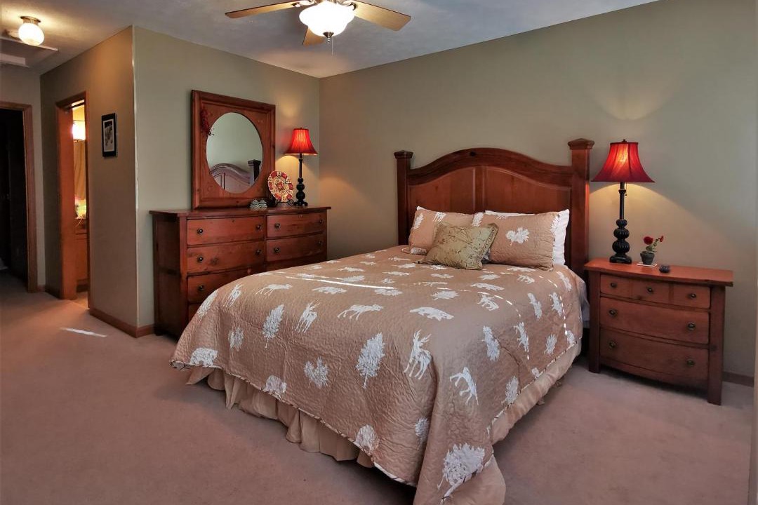 Photo of Bedroom in Snowshoe
