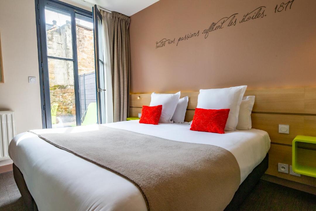 Photo of Bedroom in Dinan