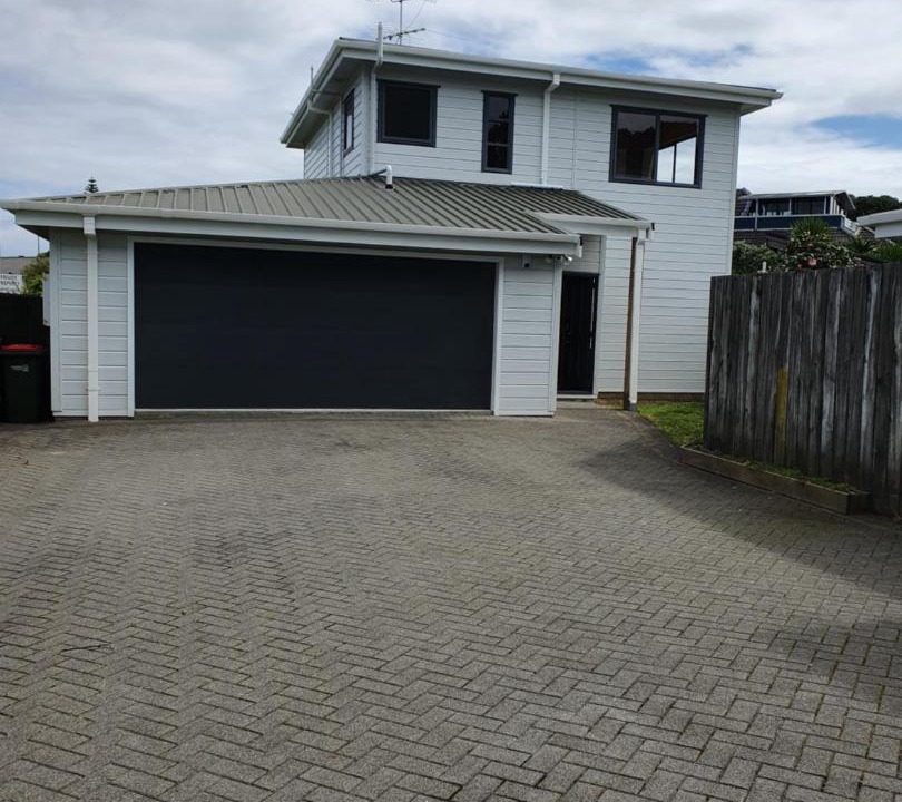 Photo of Others in Eastern Beach