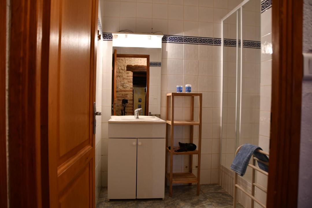 Photo of Bathroom in Labastide-de-Levis