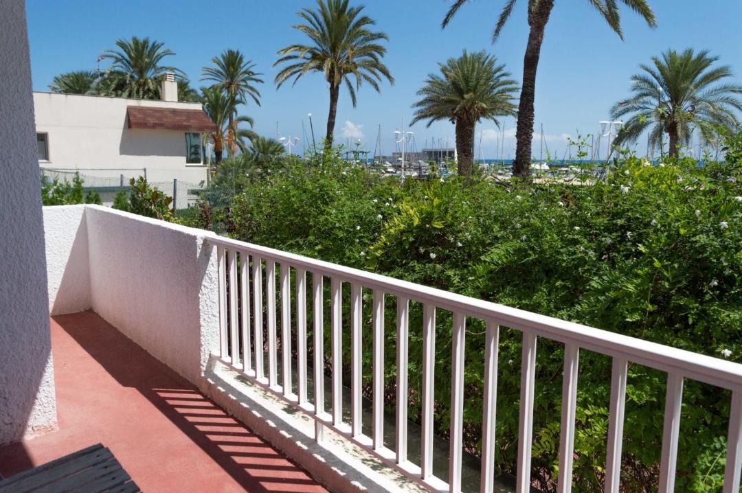 Photo of Patio Balcony in Playa Pobla de Farnals