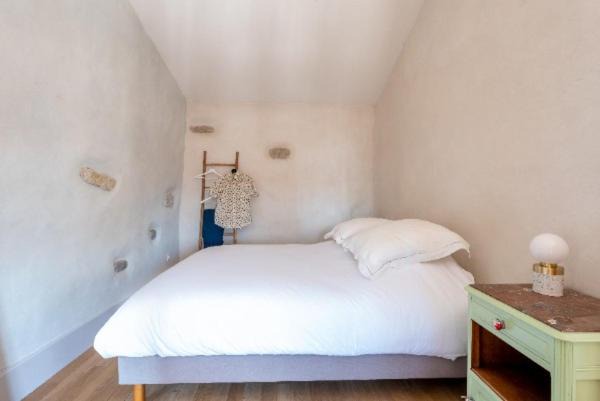 Photo of Others in Crest