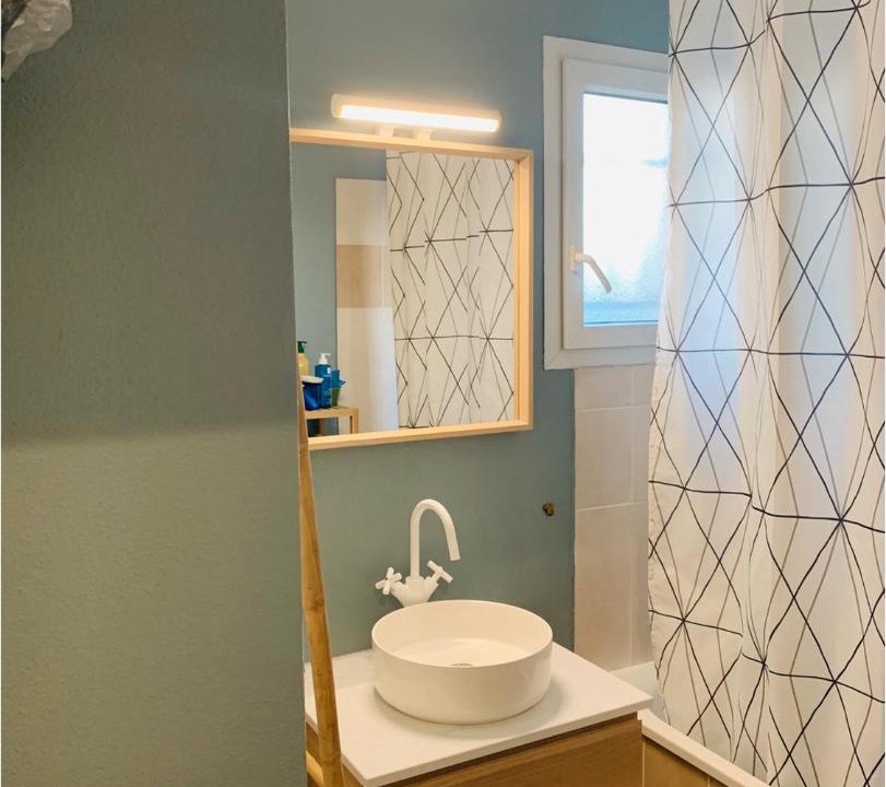 Photo of Others in Roques