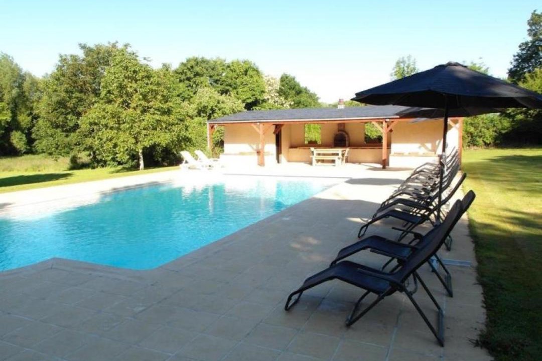 Photo of Outdoor in Asnieres sur Vegre