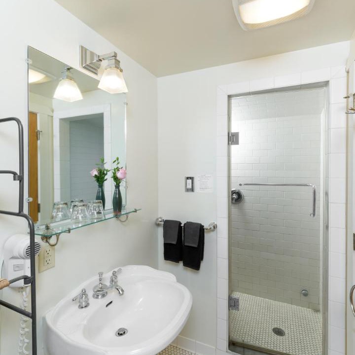 Photo of Bathroom in McHenry