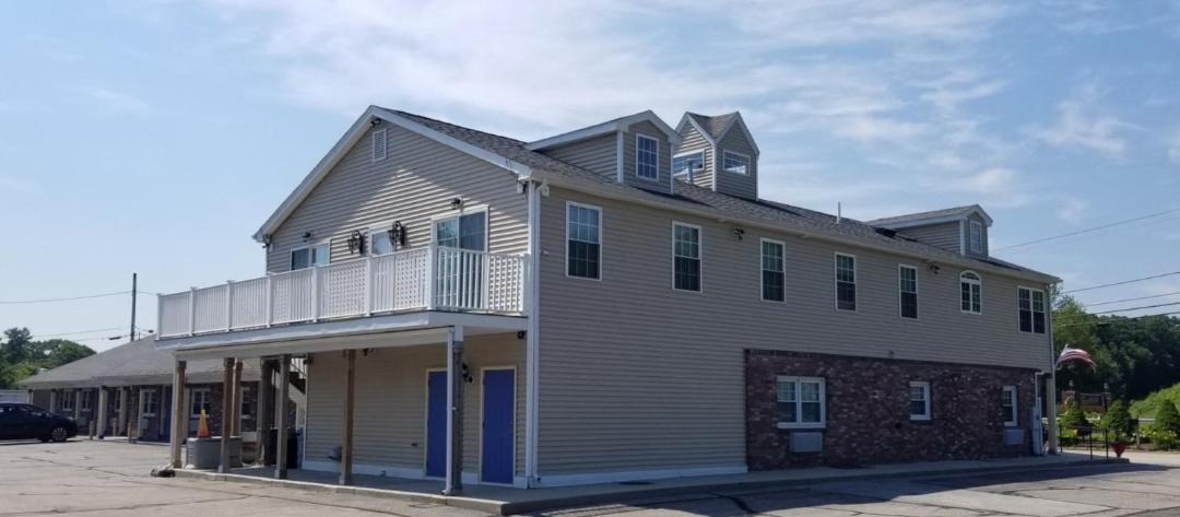 Photo of Others in Sturbridge