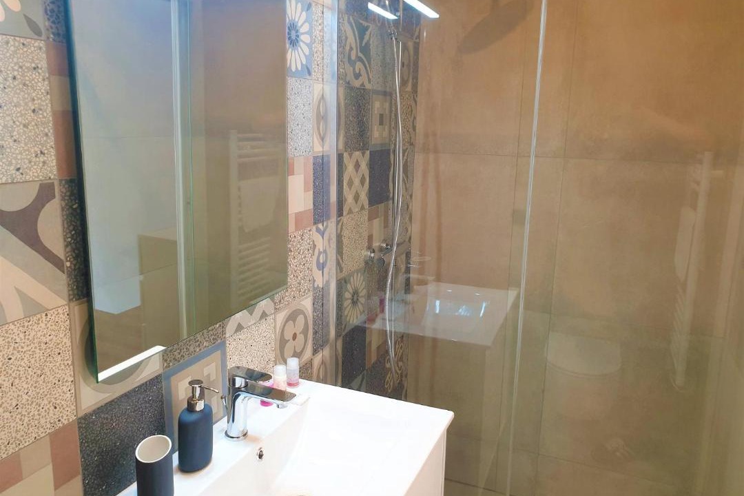 Photo of Bathroom in Gambetta