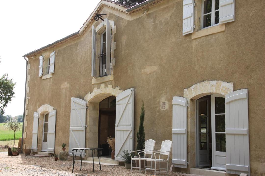 Photo of Others in Pavie