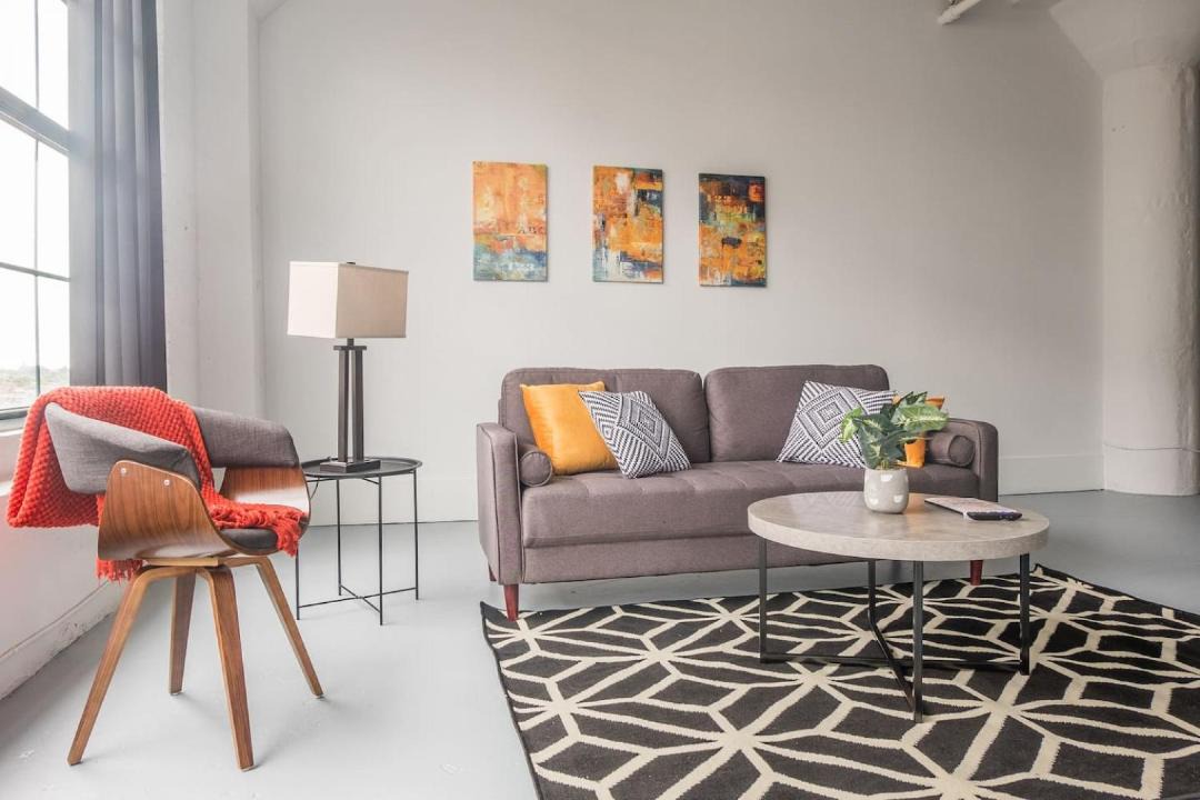 Photo of Livingroom in Downtown West