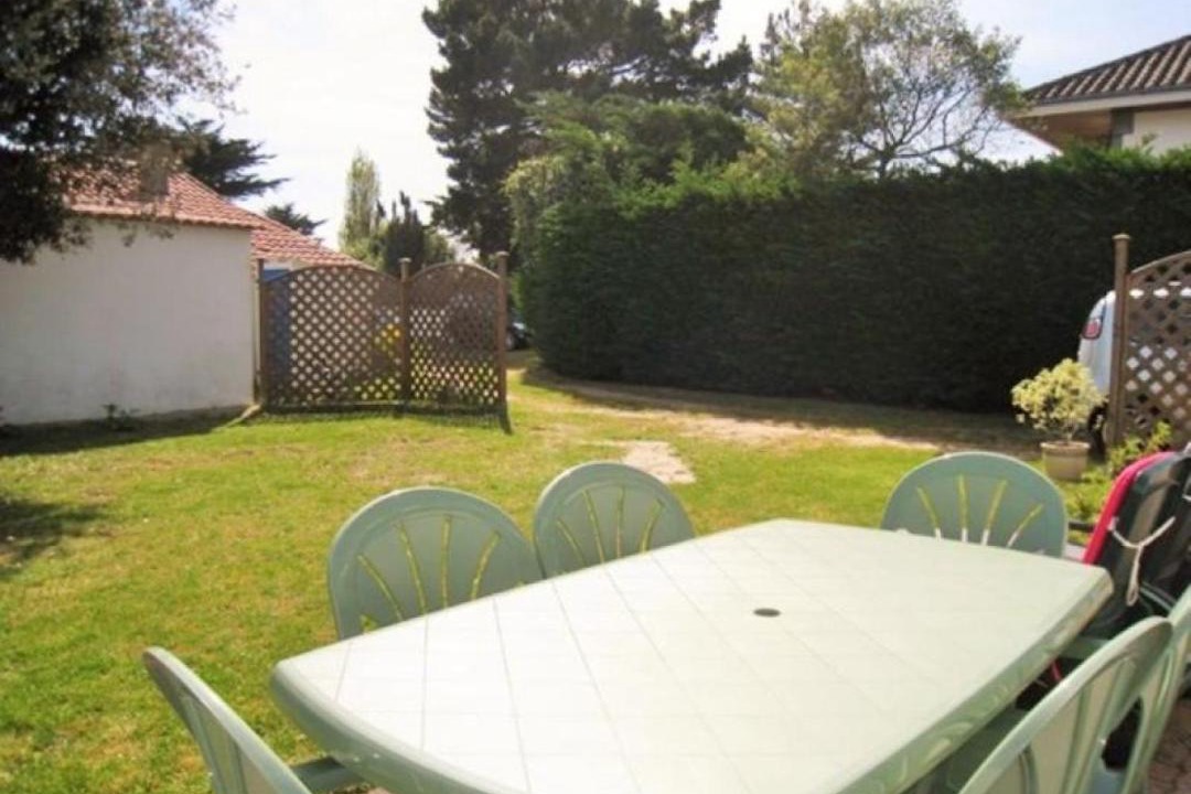 Photo of Patio Balcony in L'Epine