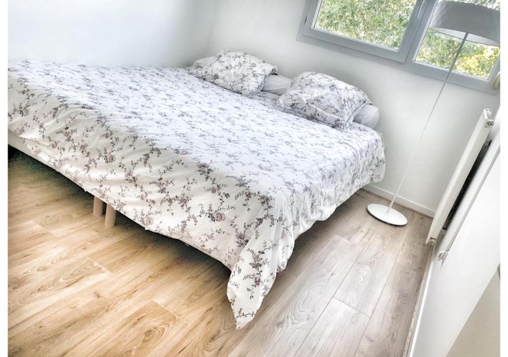 Photo of Bedroom in Gonesse